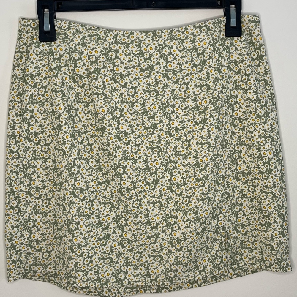 Aeropostale Green Floral Mini Skirt
